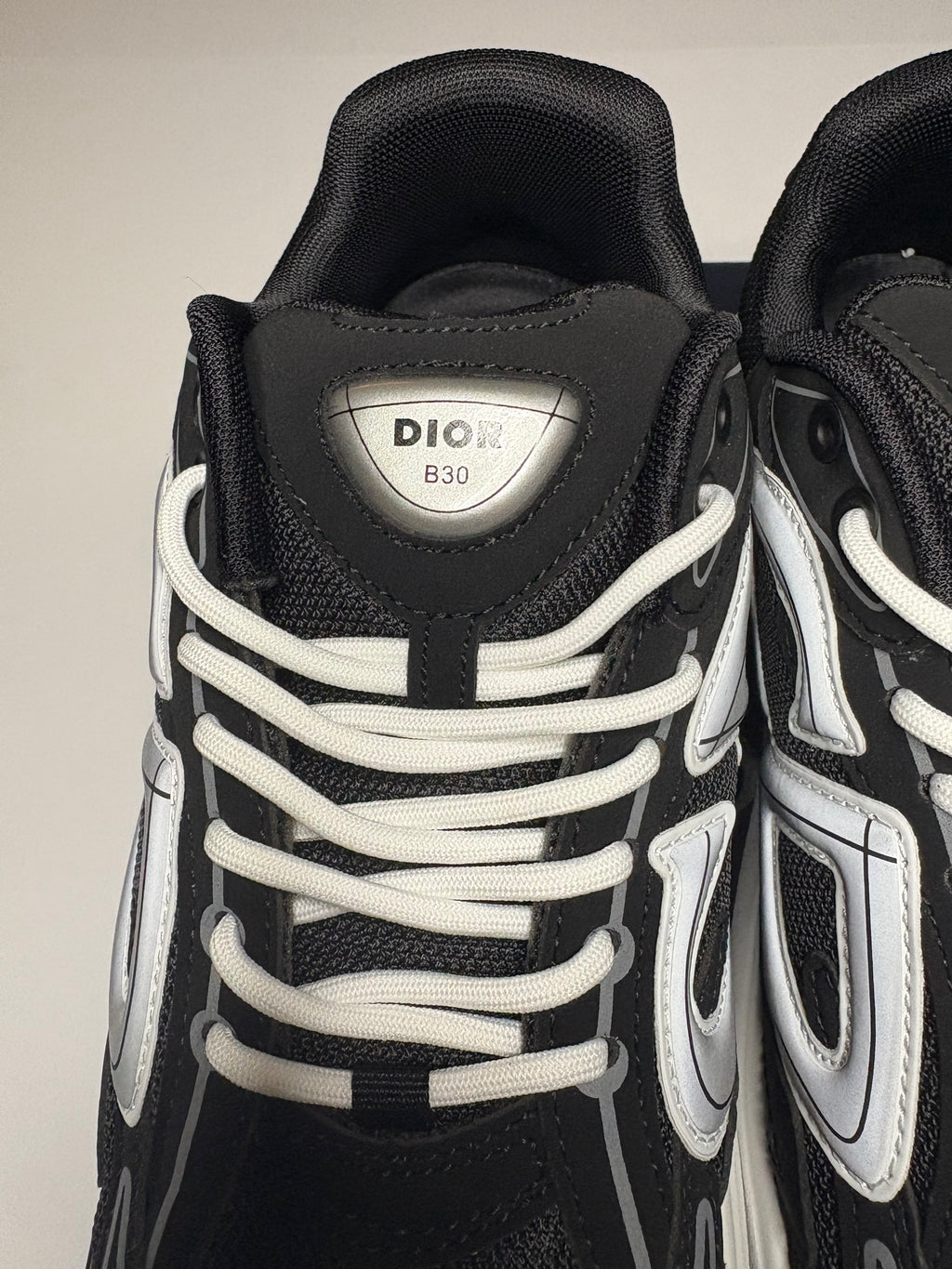 Dior B30 (Black/White)