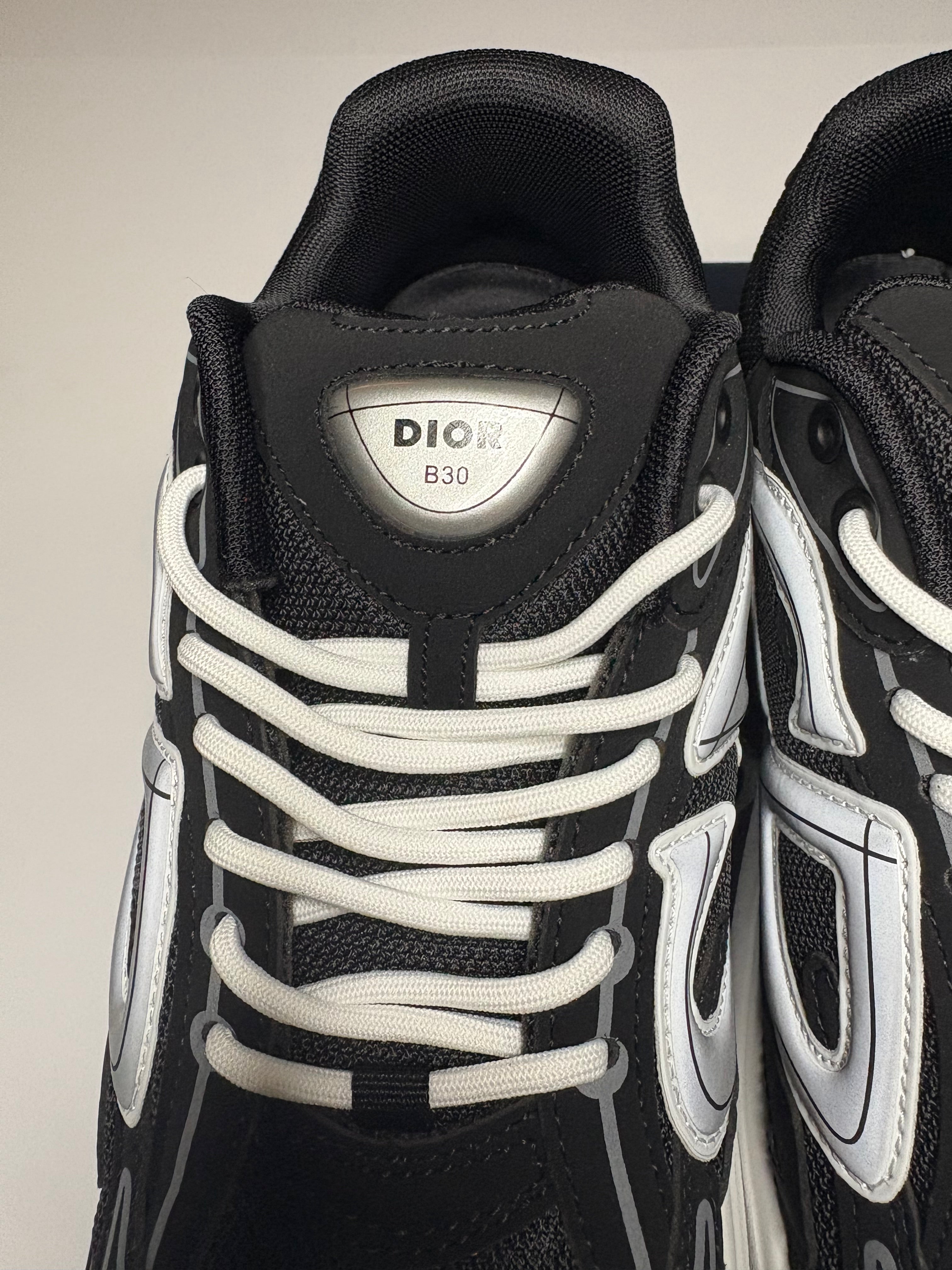 Dior B30 (Black/White)