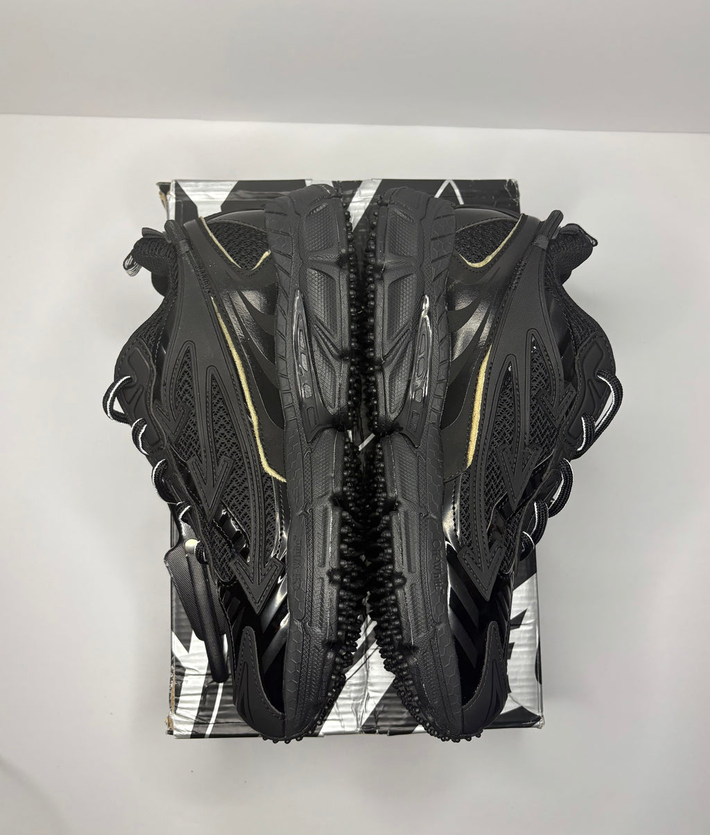 Off White “Be Right Back” (Black)